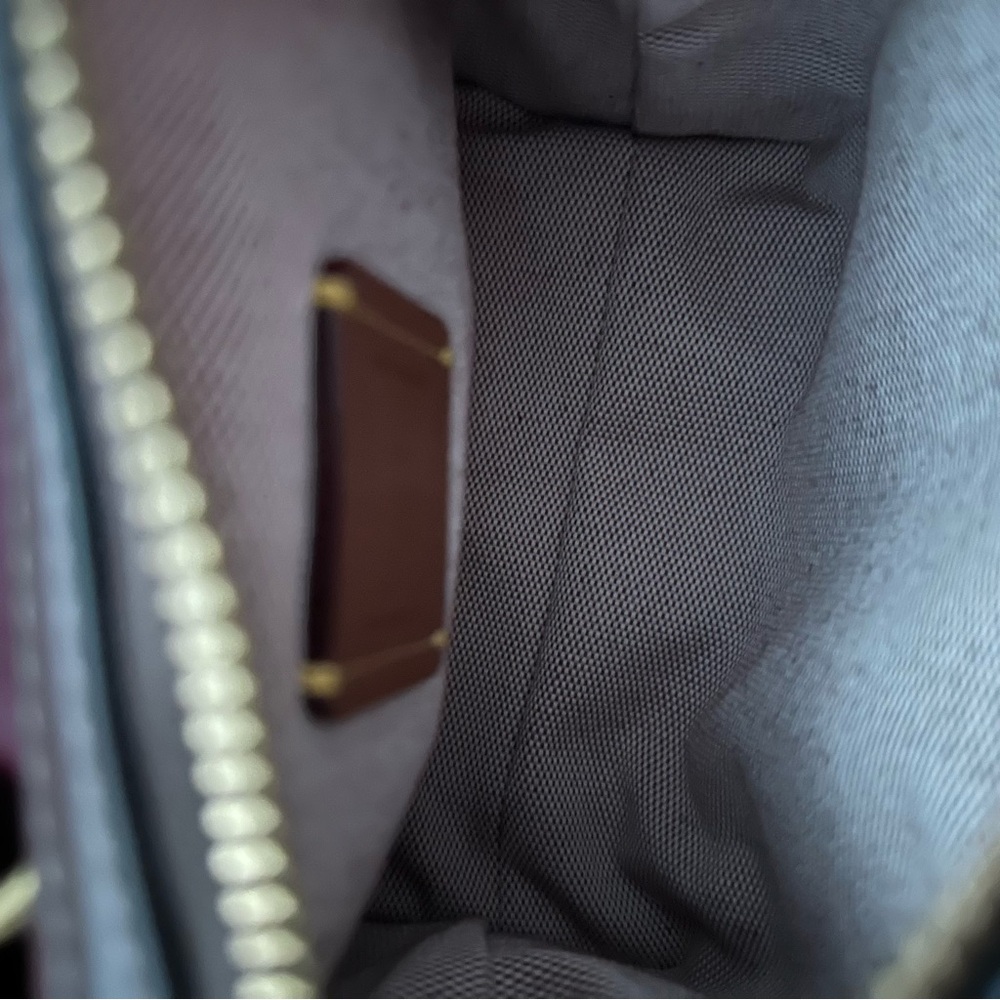 Coach Pink Rogue 17 - Picture 7 of 16